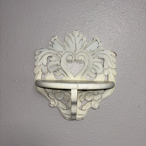 Vintage white distressed wall - vintage,