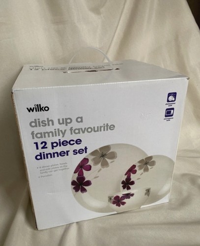 Porcelain dinner set for - set, 4