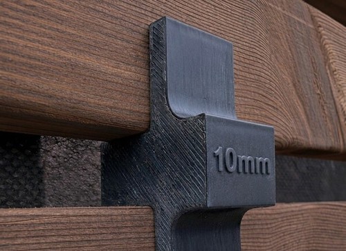 Slatted fence spacer tool - slatted,