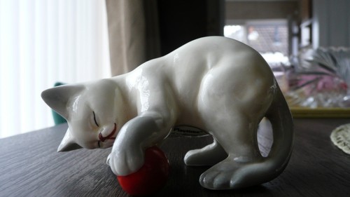 Danbury mint cats - mint-,