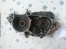 YAMAHA YZ250   CRANK CASE RIGHT SIDE  3R400-4V3