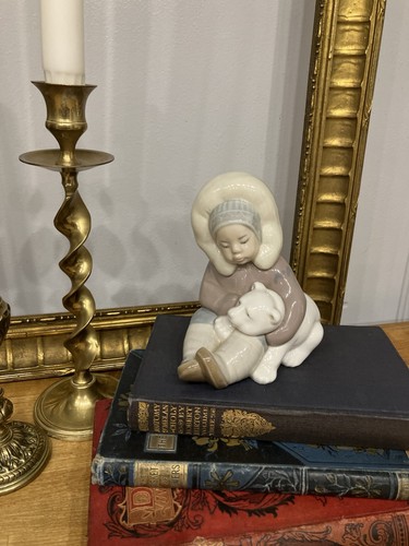 Lladro girl eskimo - girl,