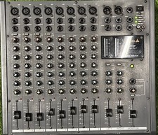 Samick SM-82P 8 Channel Mixing