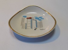 Rare 1960 wade pin trinket - /,