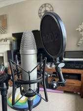 RØDE NT1A Large-diaphragm