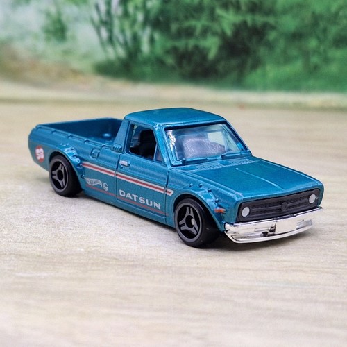 Hot wheels datsun sunny - '75,