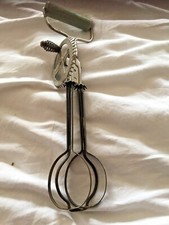 Skyline Vintage Hand Held Steel Food Mixer Whisk Green Handle