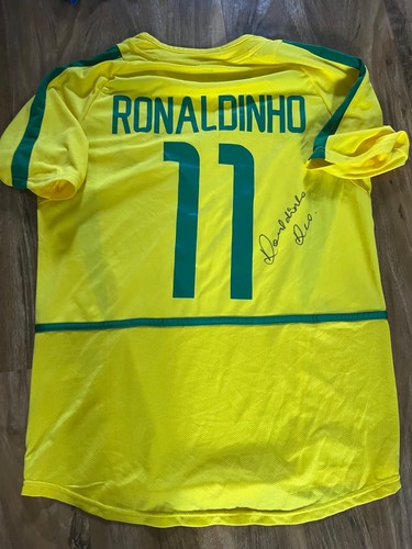 Ronaldinho signed brazil - ronaldinho, home