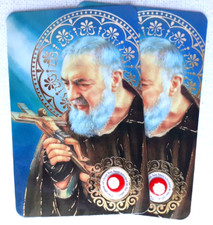 St Pio     Prayer Card & Relic     PACK OF TWO