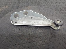 RENAULT KANGOO Sliding Door Roller Bracket 2008-2013 8200497626