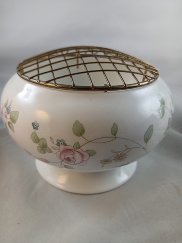 Wedgwood rosehip flower - wedgwood, bowl