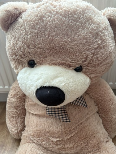 Giant teddy bear - 53”, –