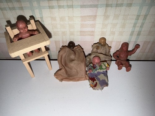 Antique vintage dolls house - dolls,