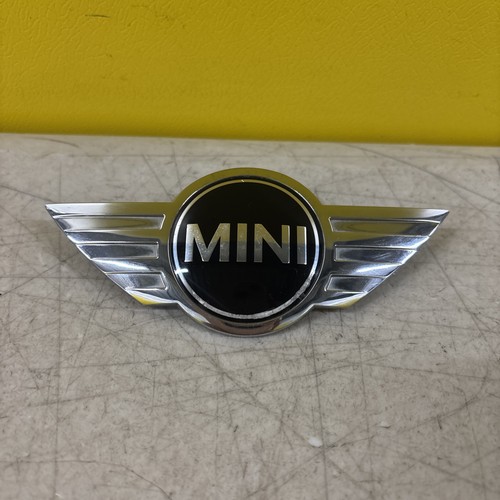 2001 2018 mini rear boot - rear, badge