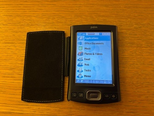 Palm pda with charger but - tx,