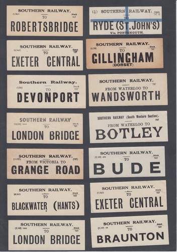 Fourteen old luggage - old,