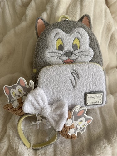 Bnwt disney parks figaro cat - bnwt,