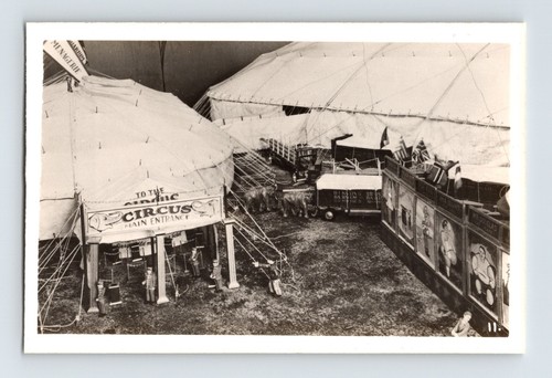 Photo circus tent entrance - tent,