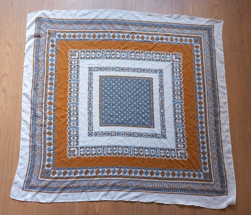 Neutral ochre grey mix indian - grey,