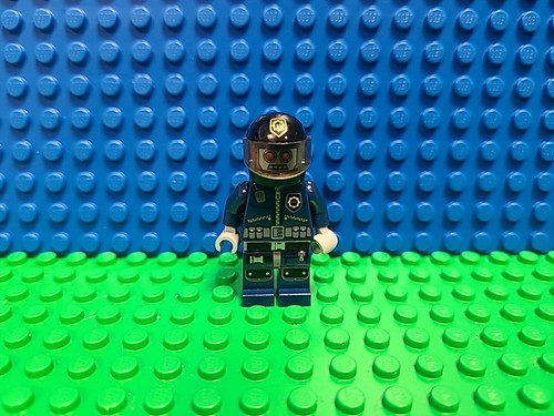 Lego robo swat minifigure cop - robo,