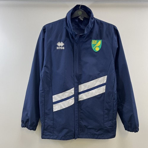 Norwich city football rain - city,
