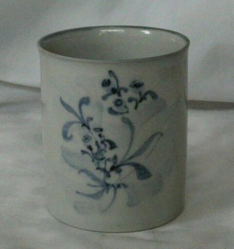 Finely potted painted studio - finely,