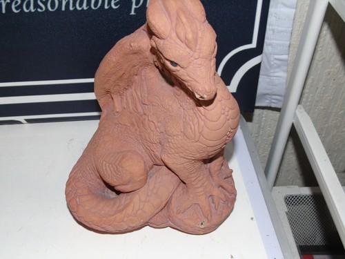 Large heavy terracotta - heavy, dragon
