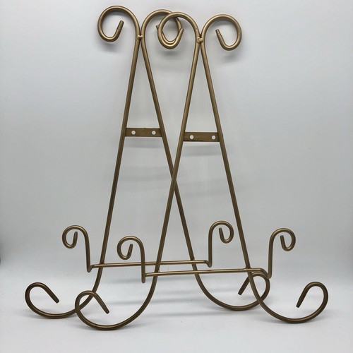 Metal scroll wall rack for - scroll,