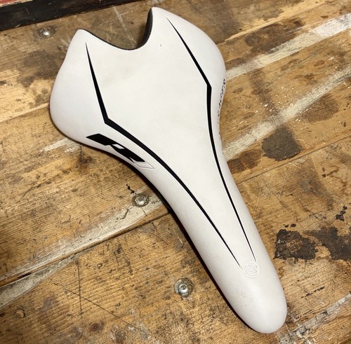 Bontrager saddle aero seat - bontrager, r1