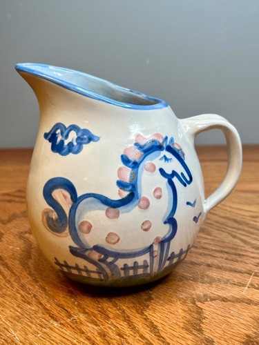 Vintage hadley pot - m.a.,