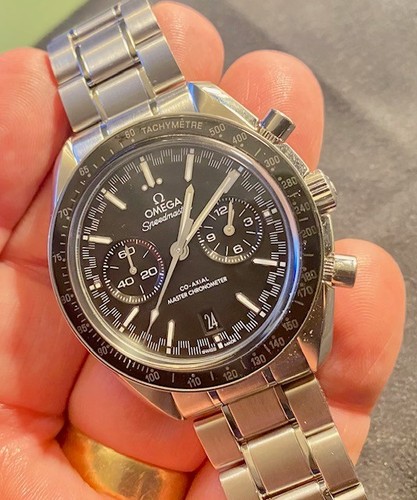 Omega speedmaster axial - speedmaster, co-axial