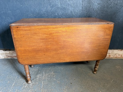 Drop leaf dining table - drop,
