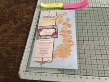 Spellbinders Floral Corner 2