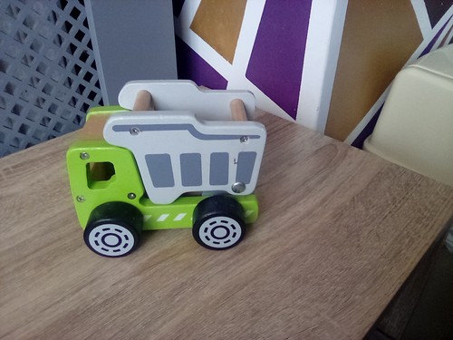 Green wooden tipper truck - green,