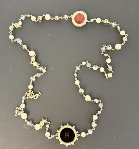 Chanel necklace - chanel,