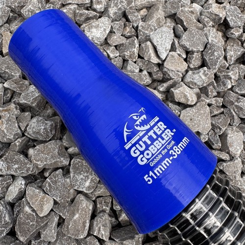 Gutter vacuum pole connection - gutter,