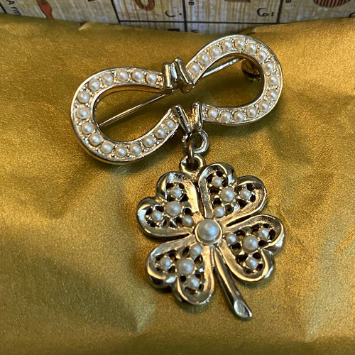 Silver tone clover shamrock - clover,