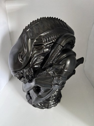 Aliens bust cookie jar - aliens,