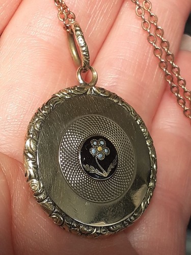 Victorian locket 9ct gold - victorian,