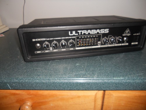 Behringer bass amp head - amp,