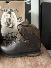 Altberg Tethera Hiking Boot