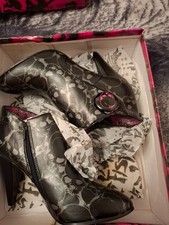 iron fist boots rare " torn