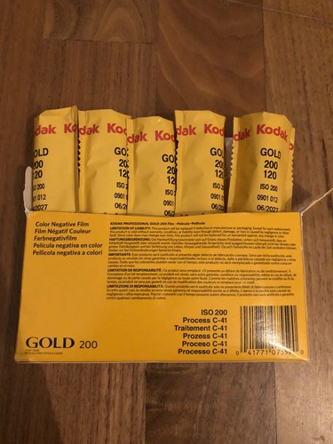 Kodak gold 200 120 medium - kodak,