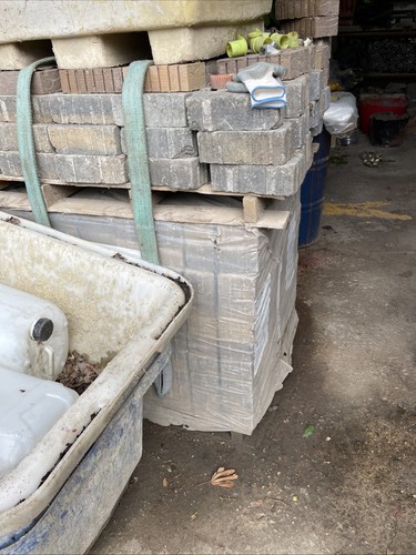 Paving slabs 100mm tobermore - paving,
