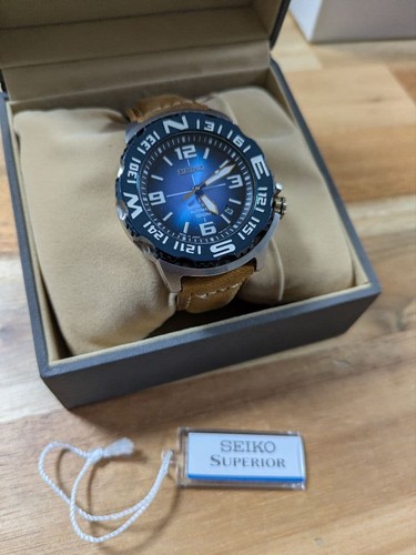Near mint seiko blue - mint],