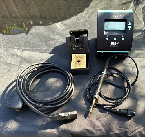 Weller soldering station - weller,