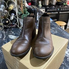  Ladies Brown Chelsea Boots ‘ Cotton TRADERS ‘ – size 6 – good condition