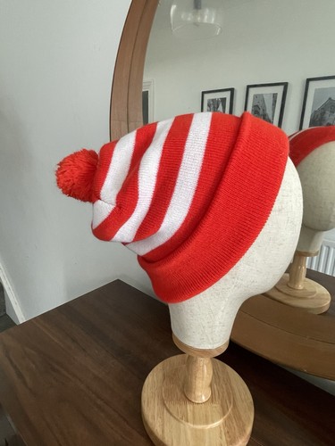 Red white stripe bobble beanie - bobble,