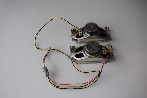 Toshiba 32wlt66 pair speakers - 32wlt66,