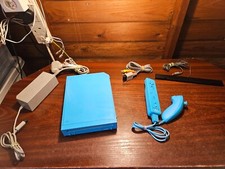 NINTENDO WII BLUE & 7 GAMES